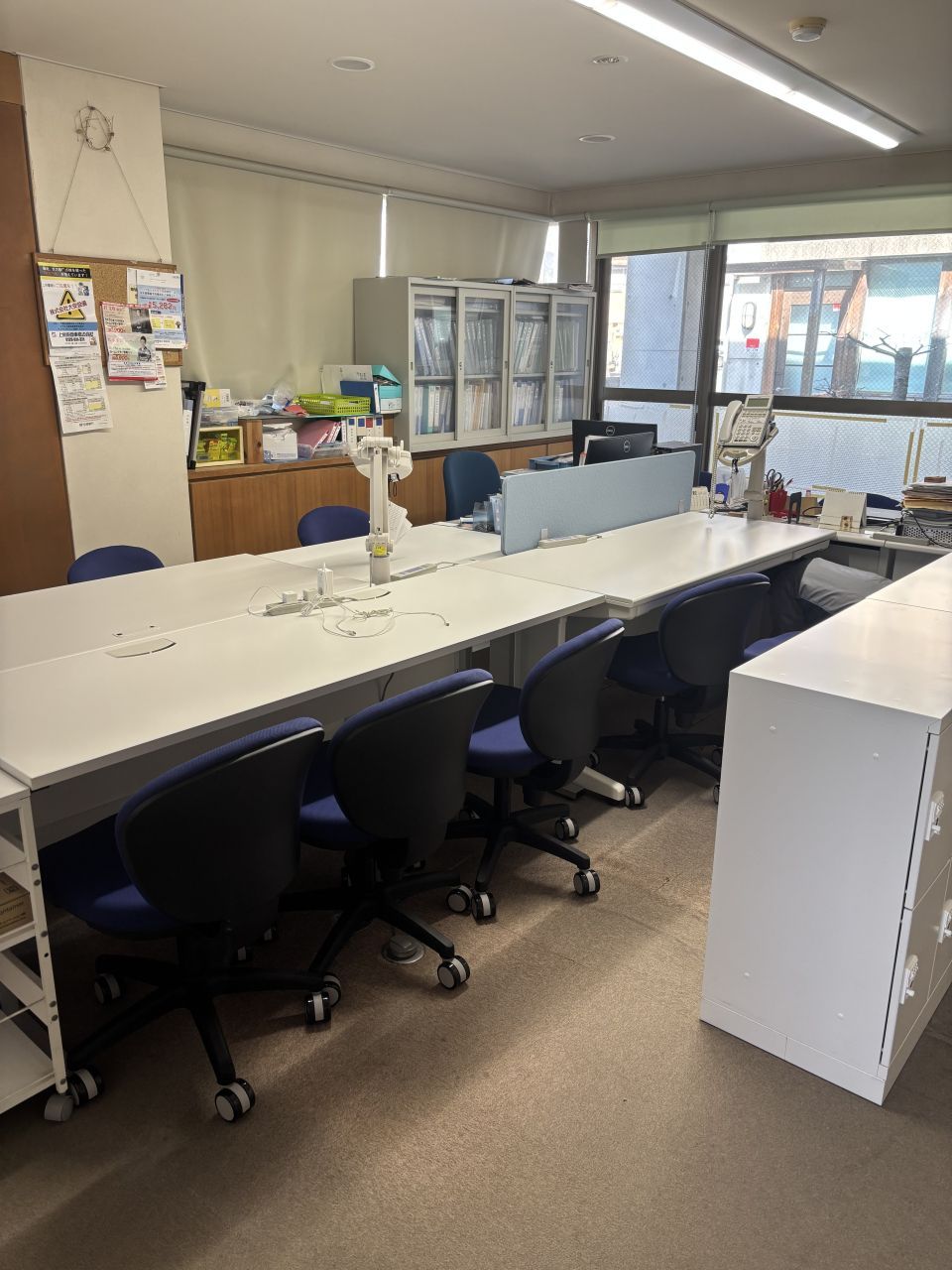 事務所のレイアウトが変わりました。