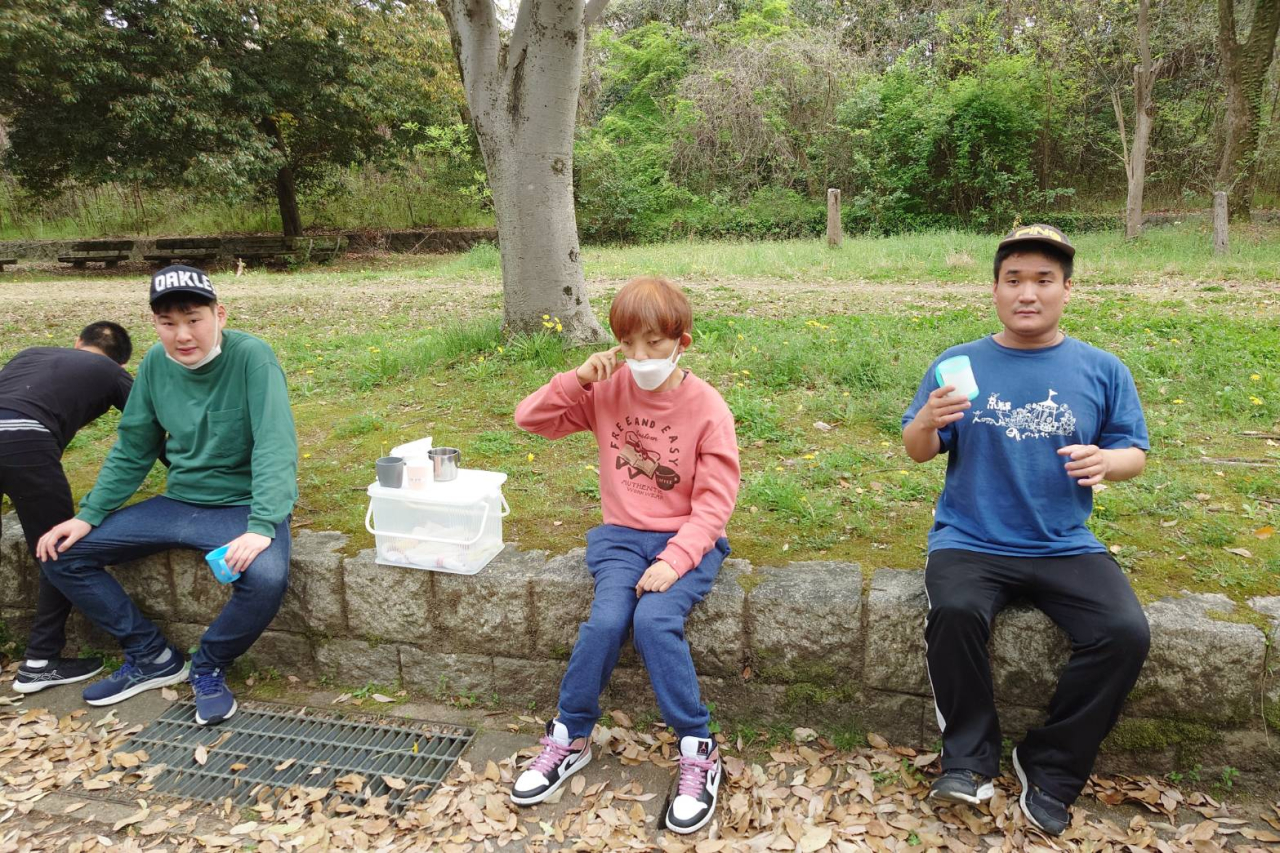 お散歩後のお茶休憩